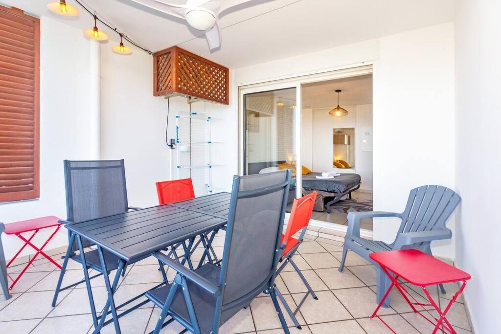 Oceanides - Studio Renove Avec Magnifique Vue Mer - Saint-Gilles-Les-Bains Saint-Gilles-les-Bains Exterior foto